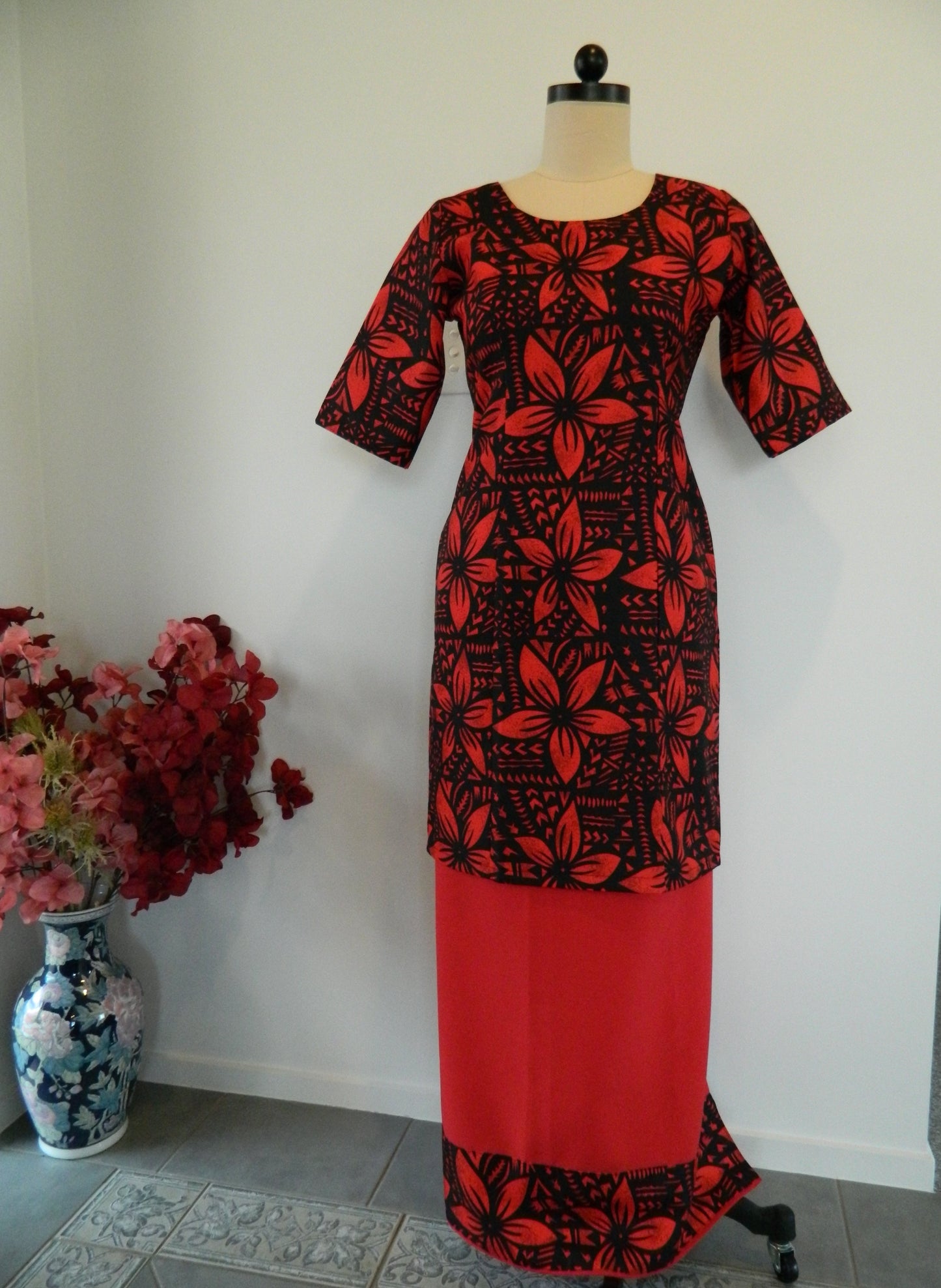 Red & Black Island Floral Puletasi