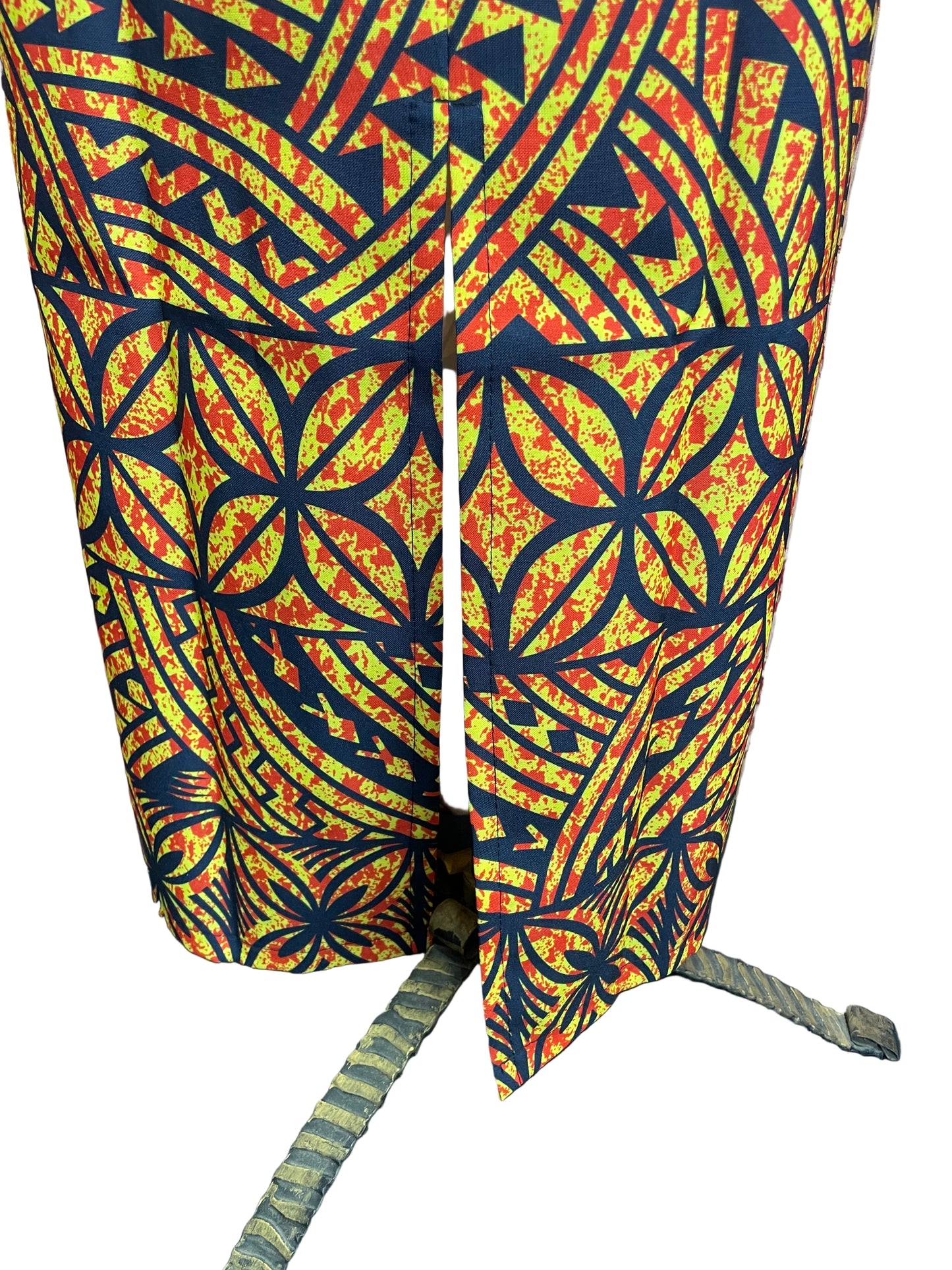 Straight Dress With Flare Sleeve - Yellow & Black