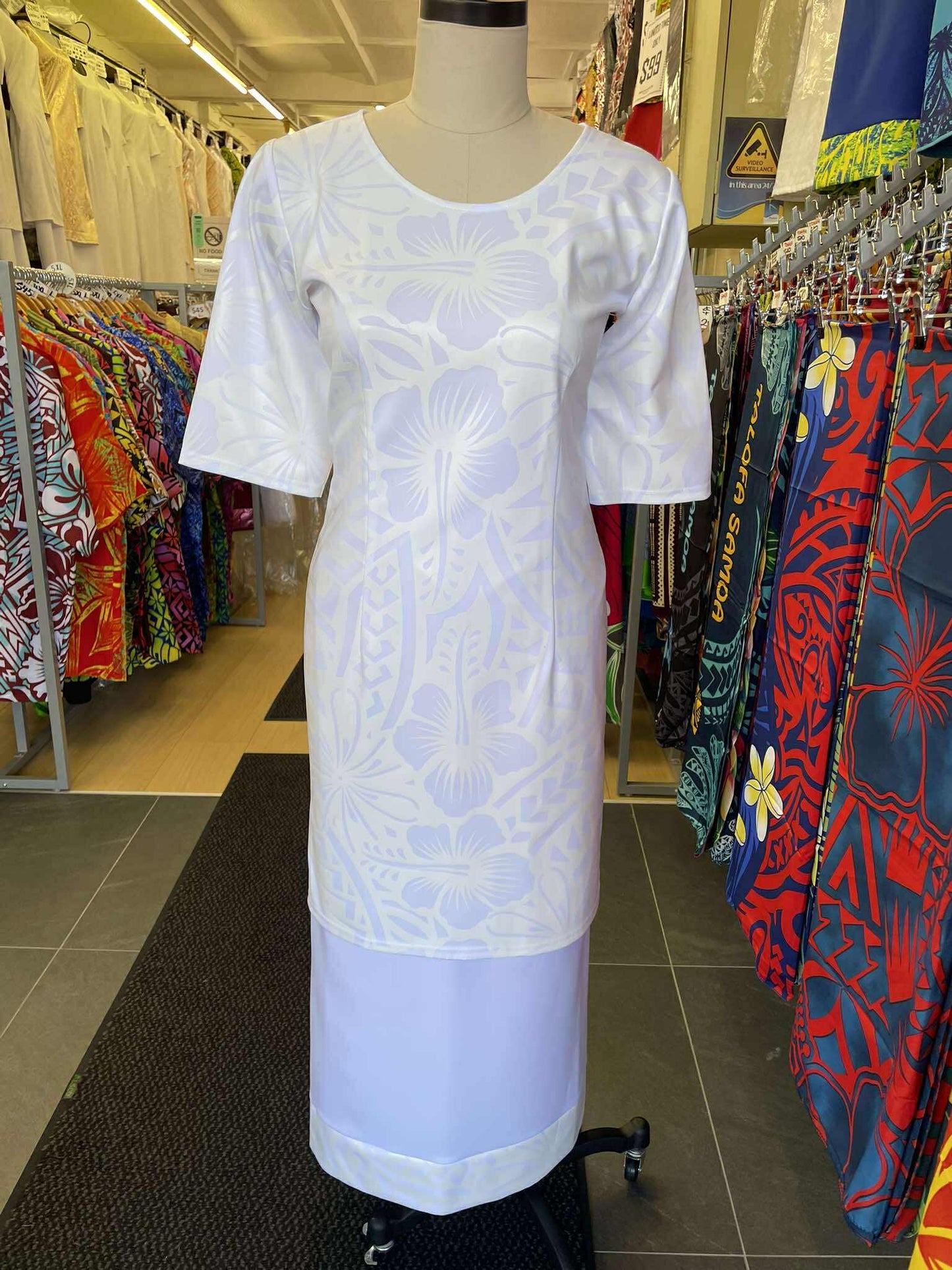 White Puletasi with Matching Border Lavalava