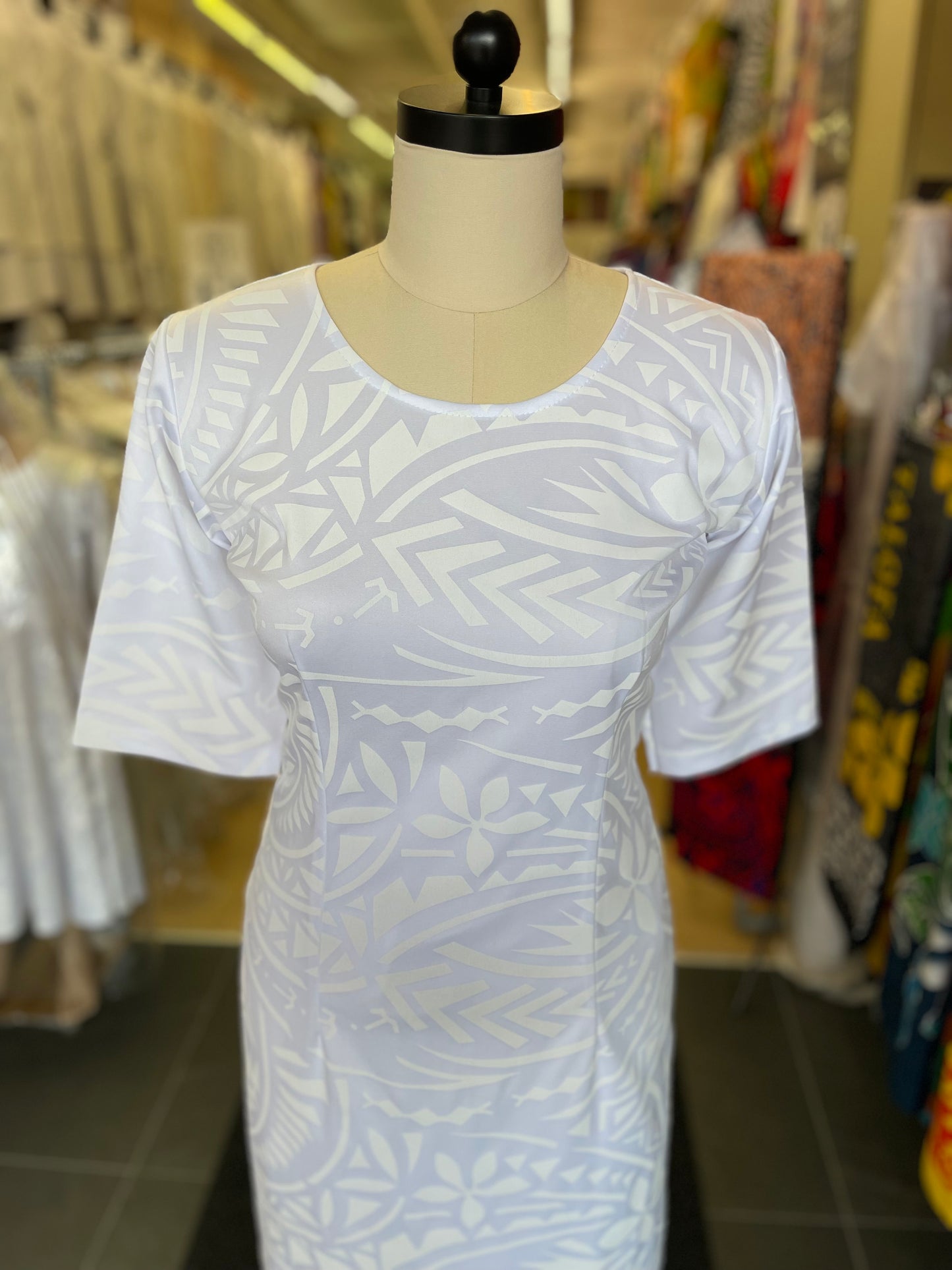 White Round-Neck Puletasi – With Matching Boarder Lavalava